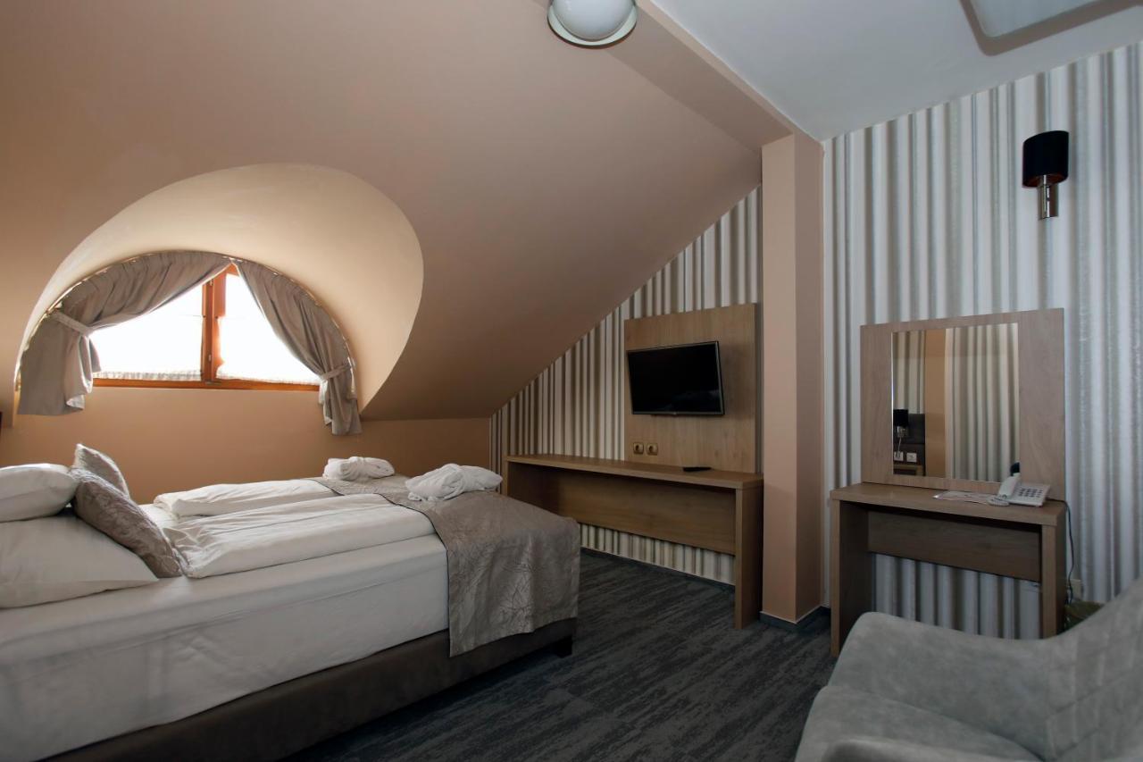Wellness Hotel Laroba Alsóörs Buitenkant foto