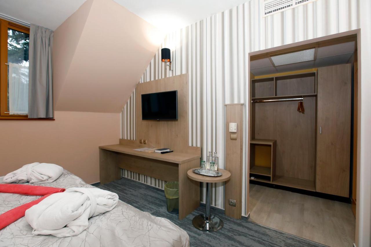 Wellness Hotel Laroba Alsóörs Buitenkant foto