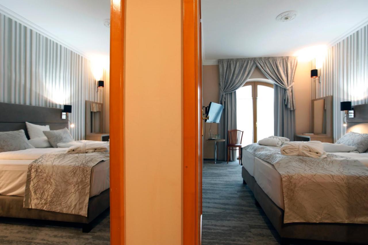 Wellness Hotel Laroba Alsóörs Buitenkant foto